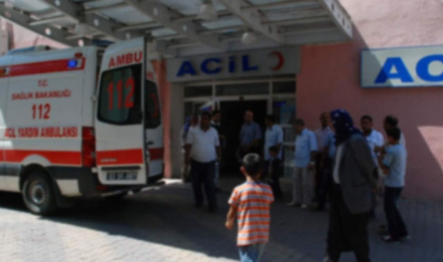 Otomobil yoldan çıktı! 3 yaralı