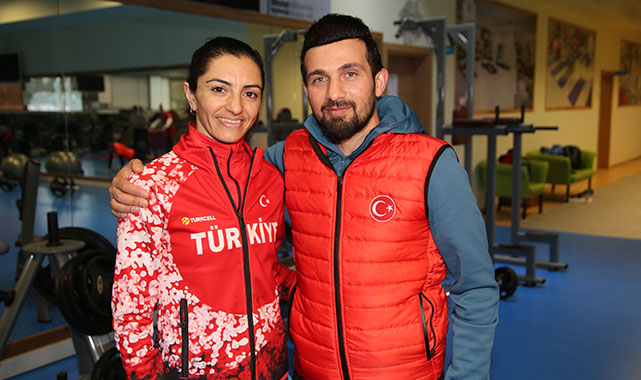 Balayını erteleyen çift Urfa’da hazırlanıyor
