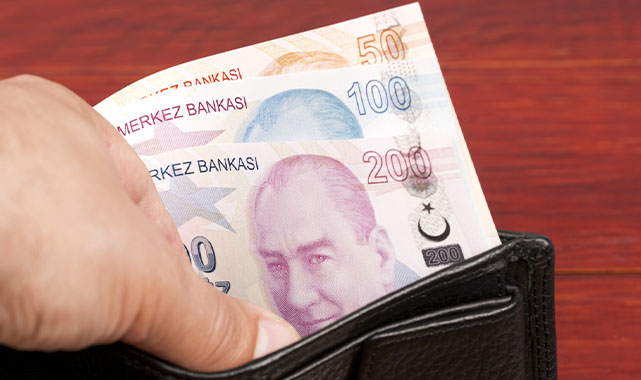 Bankalar neden faiz düşürmüyor?