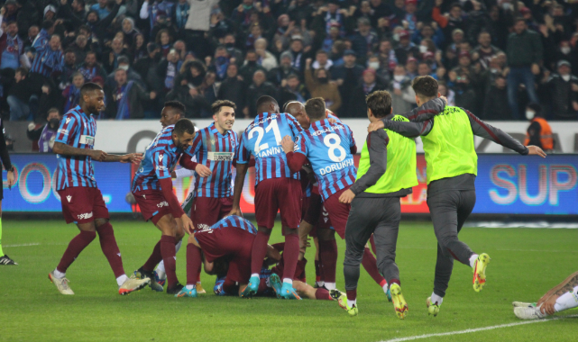 Lider Trabzonspor dolu dizgin