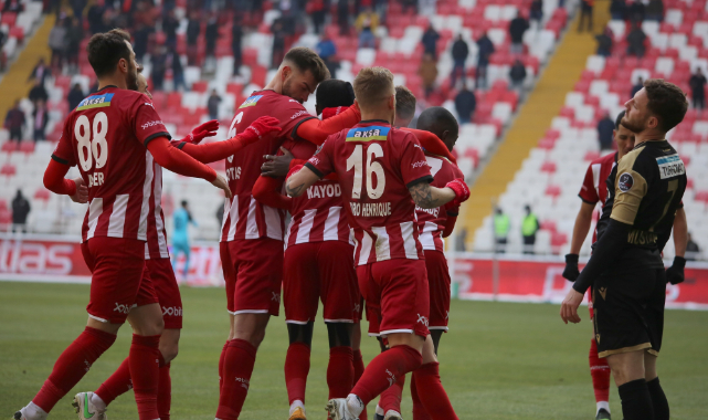 Malatyaspor ligin dibine demir attı
