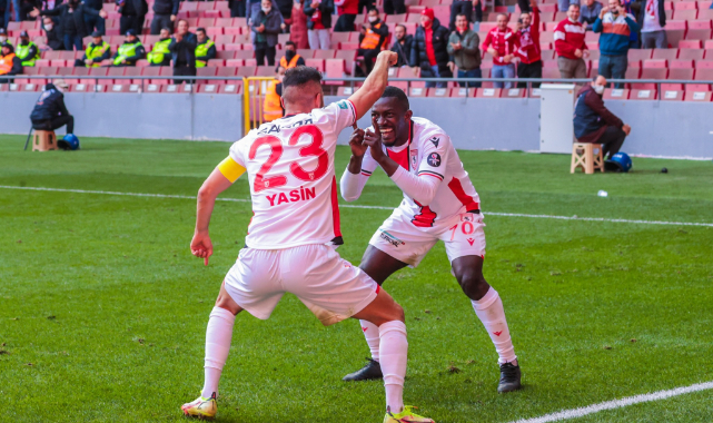 Yasin Öztekin 34 yaşında kariyerinin en golcü sezonu
