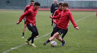 Karaköprü yeni hocasıyla galibiyet istiyor