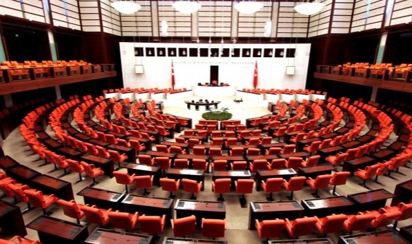 TBMM'de asgari ücret gündeme oturdu