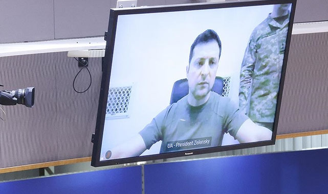 Zelenskiy: Bizimle olduğunuzu kanıtlayın