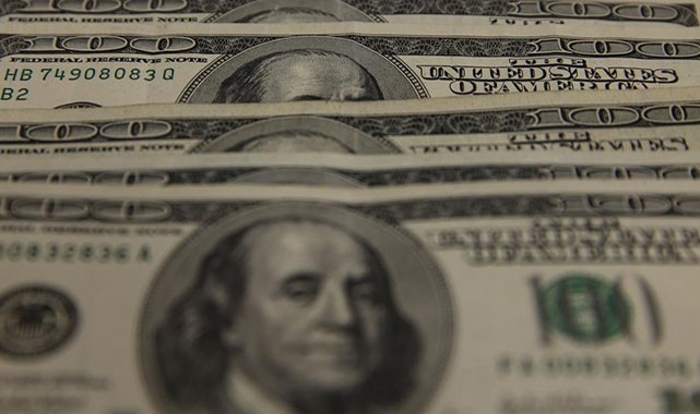 Dolar endeksi 100'ü aştı!