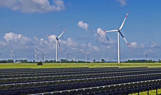 Güneş ve rüzgar enerjisi daha cazip geliyor!