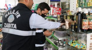 Haliliye’de tarihi geçmiş bin 250 ürün ele geçirildi