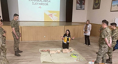 Askeri personele ilk yardım eğitimi