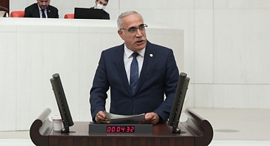 Aziz Aydınlık İktidara ateş püskürdü! “Bıçak kemikte”