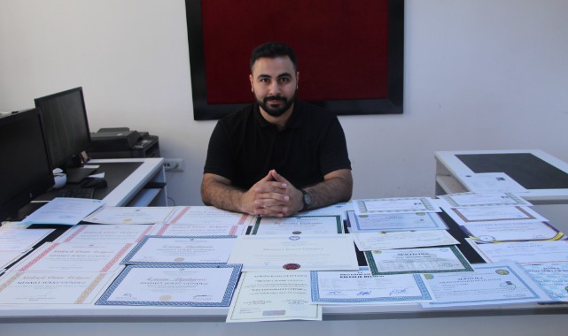 30 yaşında eğitim aşkı, 10 yılda 7 üniversite bitirdi!