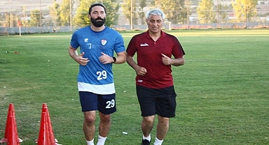 39 yaşında gençlere taş çıkartıyor!