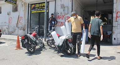 Havaların ısındığı Urfa'da günlük buz satışı patladı