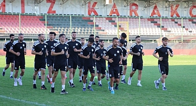 Kırmızı siyahlı ekip sezonu açtı
