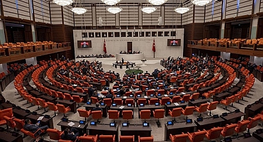 Memur ve emeklilerle ilgili düzenleme kabul edildi!