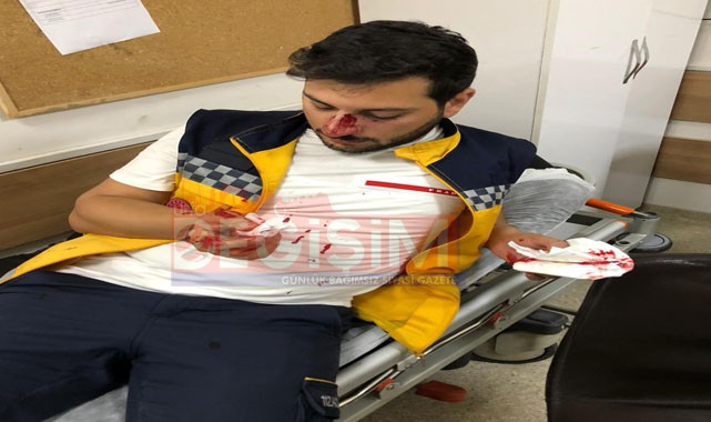 Şanlıurfa'da ambulans şoförünün burnunu kırdılar!