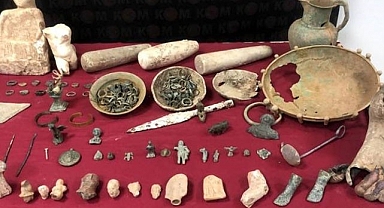 Tarihi eser kaçakçılığı! Yüzlerce eser ele geçirildi!