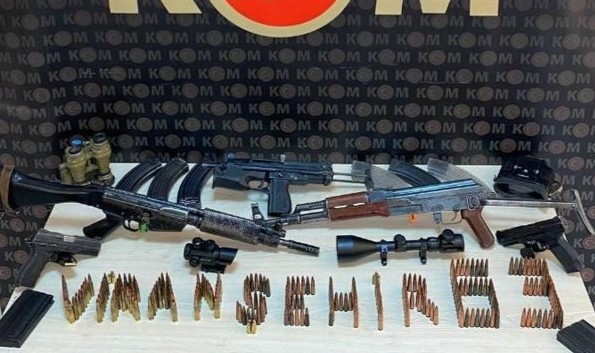 Viranşehir'de silah kaçakçılarına operasyon!