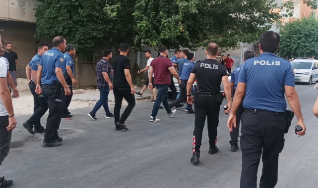 Alacak verecek meselesinde satırlı kavga!