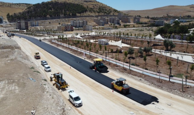 Devteşti’de Millet Bahçesi yolu asfaltlandı