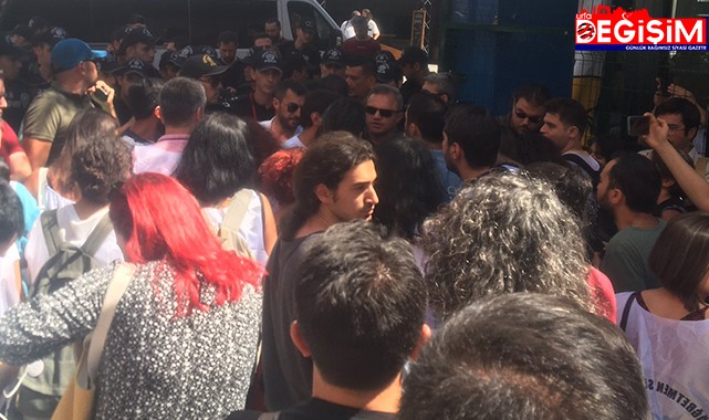 Eylem yapan öğretmenler gözaltına alındı!