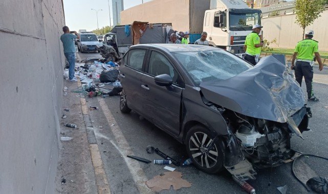  Feci kaza sonrası ortalık savaş alanına döndü