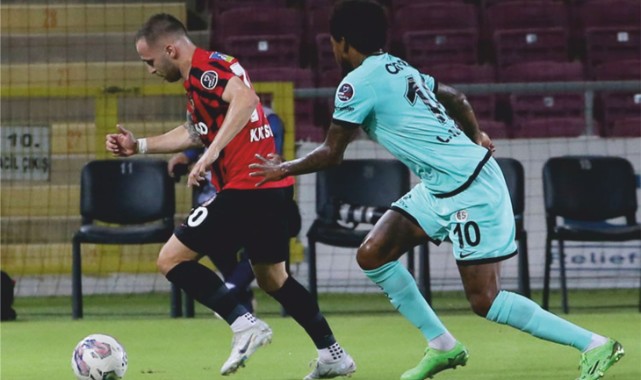 Komşu Süper Lig’de zirvede yer alıyor