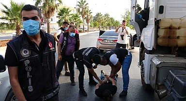 Tırla uyuşturucu sevkiyatı engellendi!