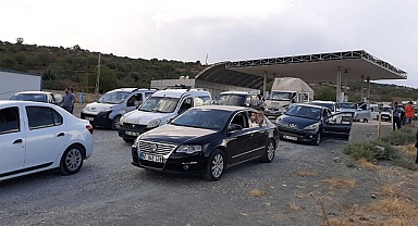 Trafik kitlendi!
