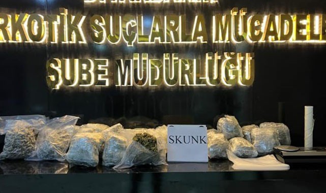 Uyuşturucu tacirleri kıskıvrak yakalandı!