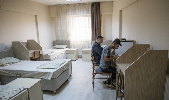 Bakan Kasapoğlu: "Yurtlarımızda doluluk oranı yüzde 92"