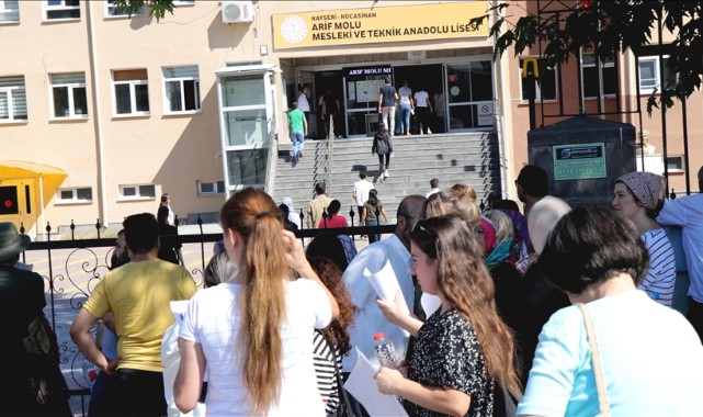 Bakanı Soylu duyurdu: "KPSS için hazırlıklar tamam"