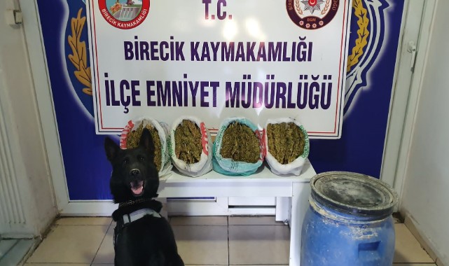 Birecik’te toprağa gömülü 3 kilo esrar ele geçirildi!