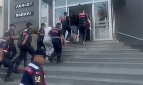 İş vaadi ile dolandıran çete çökertildi