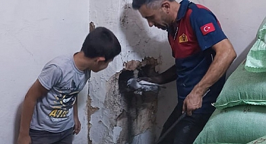 İtfaiye, mahsur kalan güvercini kurtardı!