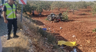 Traktör fıstık tarlasına uçtu! 1 ölü, 4 yaralı