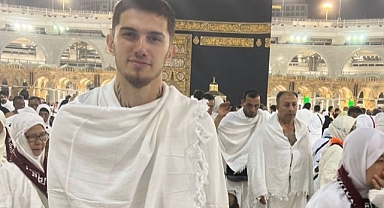 Berat Özdemir maçtan sonra Umre'ye gitti