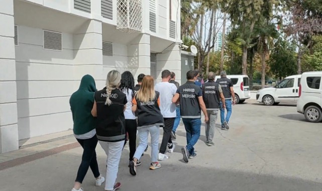 Muz yüklü konteynerde kokain yakalandı: 3 kişi tutuklandı