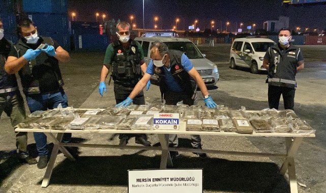 Muz yüklü konteynere operasyon: 5 gözaltı