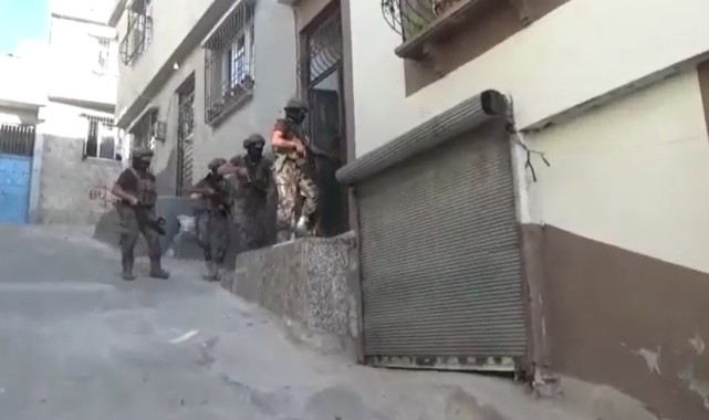 Terör propagandasında 8 gözaltı