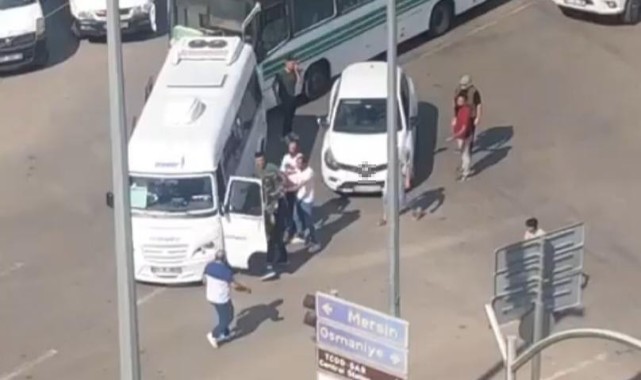 Trafikte yol verme kavgası