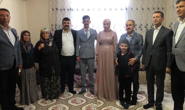 Kaymakam, çocukluk arkadaşına kız istedi