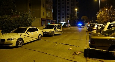 Komşuların gürültü kavgasında kan aktı: 1'i ağır 3 yaralı