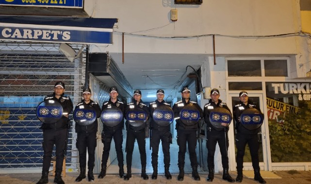 Kumar malzemelerini asitle eriterek yok etmişler