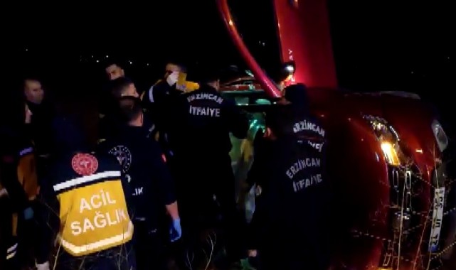  Şarampole yuvarlanan araçta sıkışan yaralıyı itfaiye kurtardı