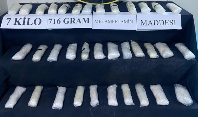 Avukatın kullandığı araçtan metamfetamin çıktı