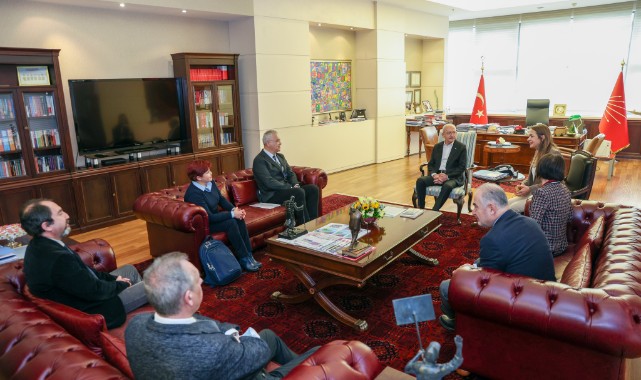 CHP Lideri Kılıçdaroğlu bilim adamları ile bir araya geldi