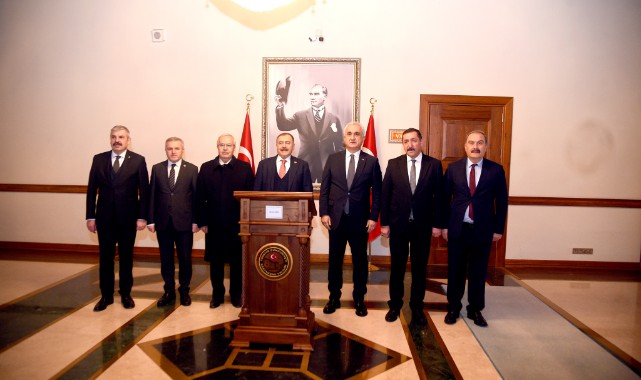 Eski Bakan Eroğlu: "76 şehrin su meselesini kökünden çözdük"
