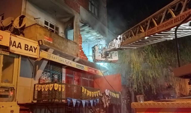  Evi boşaltan kiracı daireyi ateşe verdi