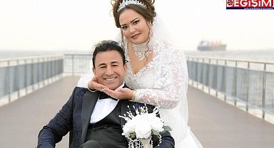 Suruçlu Türkücü, Kanadalı doktorla evlendi!